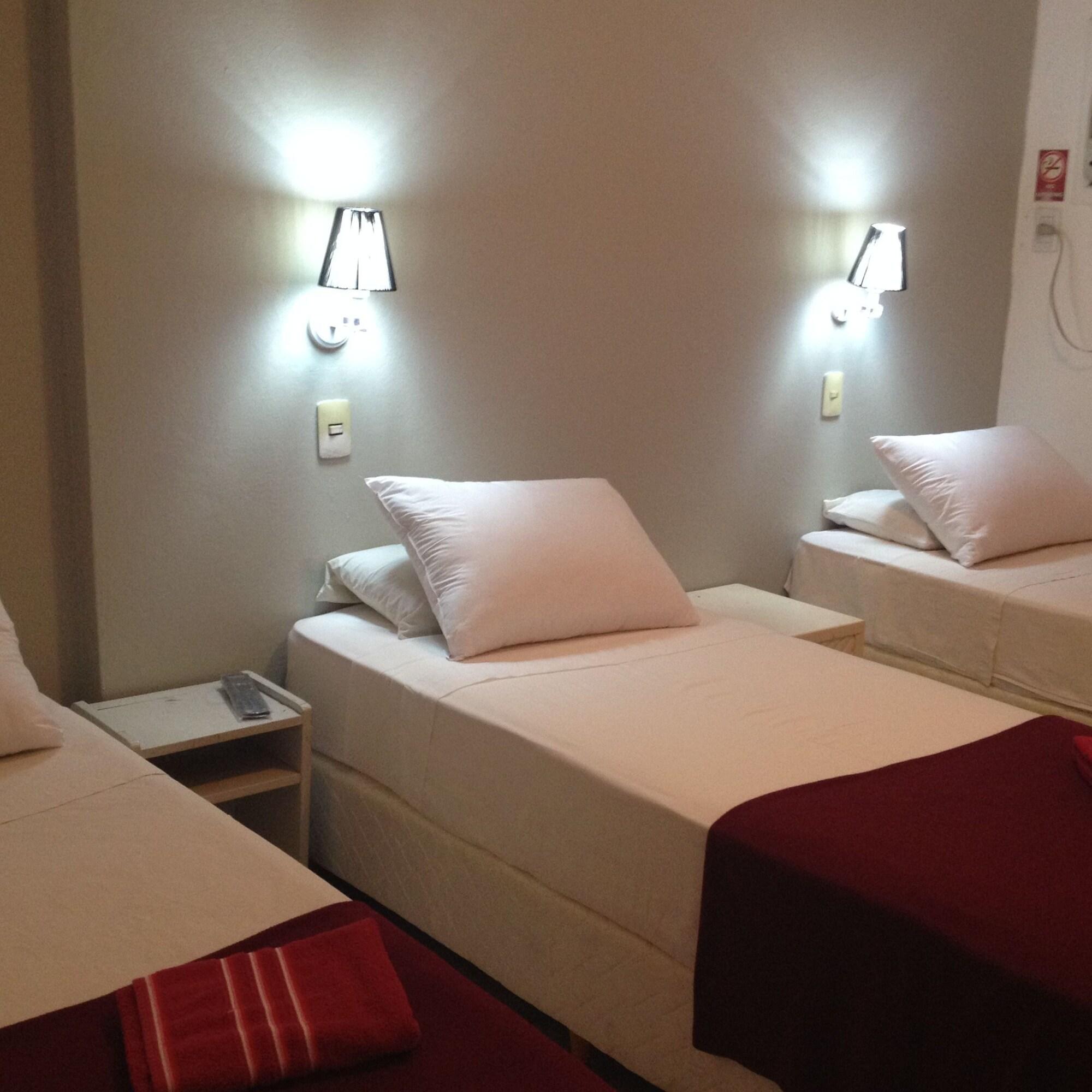 Nuevo Hotel Misiones 伊瓜苏港 外观 照片
