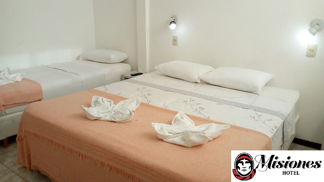 Nuevo Hotel Misiones 伊瓜苏港 外观 照片